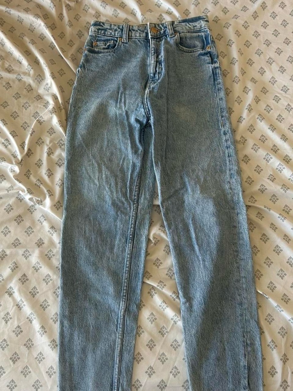 Zara Light Blue Women's Straight-Leg Jeans